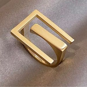 💍 High Fashion Ring